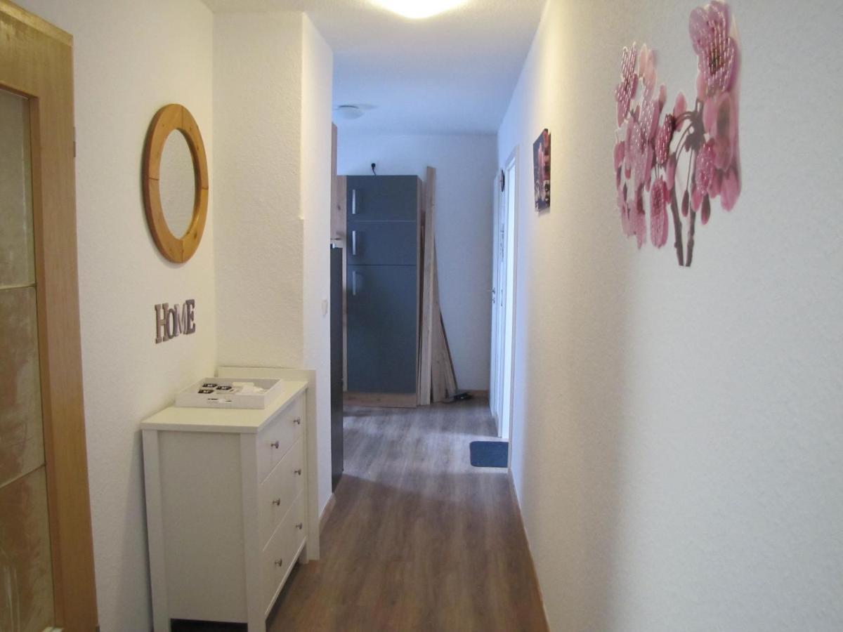Moeblierte Dachgeschosswohnung In Ruhiger Lage Zu Vermieten Wetzlar Extérieur photo
